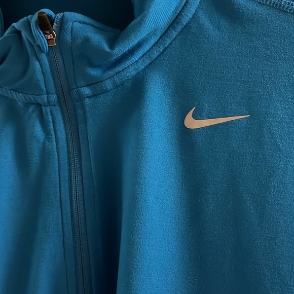 Nike running Men's Teal Blue Long Sleeve Quarter Zip Pullover Top Size Medium - Picture 2 of 6
